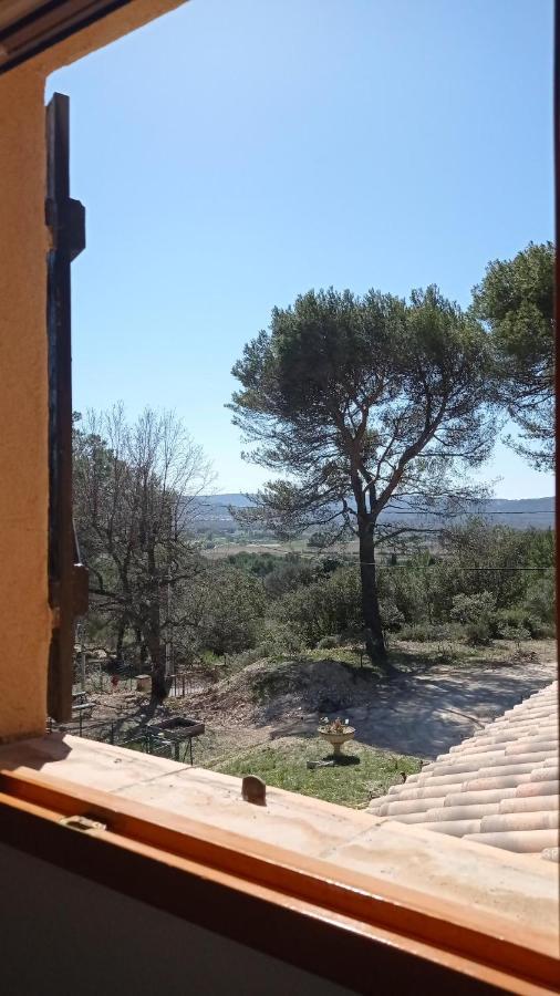 Les Cigales Bed & Breakfast Villelaure Dış mekan fotoğraf