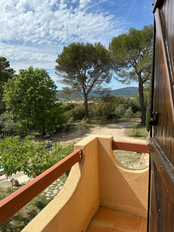 Les Cigales Bed & Breakfast Villelaure Dış mekan fotoğraf