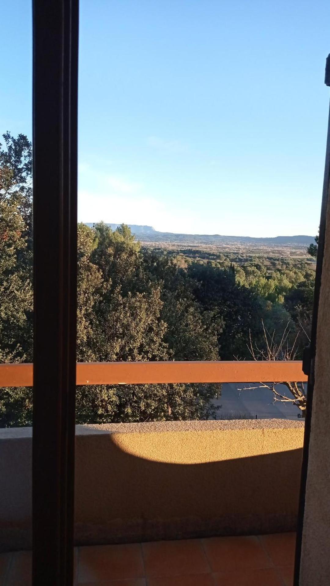 Les Cigales Bed & Breakfast Villelaure Dış mekan fotoğraf